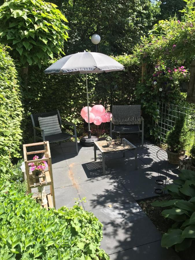 Bed And Breakfast Unique Enschede Exteriör bild